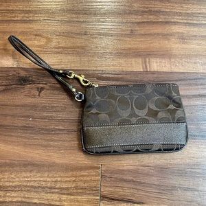COACH - Signature Stripe Wristlet